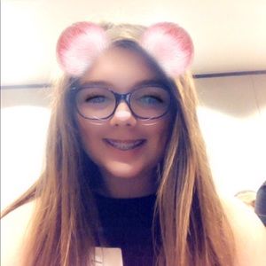 Meet your Posher, Olivia